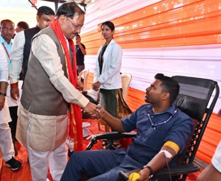 जन्मदिन पर सेवा का संदेश: मुख्यमंत्री श्री साय ने जन्मदिन पर रक्तदान शिविर का किया शुभारम्भ