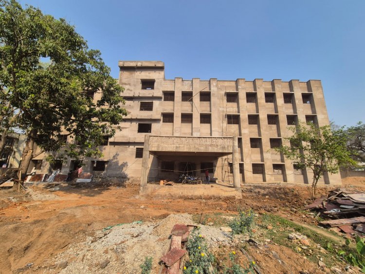 जशपुर में स्वास्थ्य   अधोसंरचना को मिल रही है नई मजबूती,जिला चिकित्सालय में 50 बिस्तरीय क्रिटिकल केयर ब्लाक तो कुनकुरी हेल्थ यूनिट निर्माण प्रगति पर विस्तार से जानने के लिए पढ़ें.....