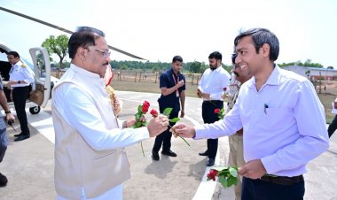 मुख्यमंत्री विष्णुदेव साय के साथ केंद्रीय मंत्री तोखन साहू और कृषि मंत्री श्री रामविचार नेताम पहुंचे बगिया,हुआ आत्मीय स्वागत